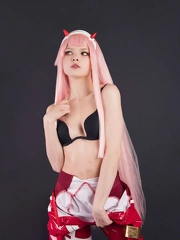 Owlography Zerotwo trying to make U fall for her (Owlography) new5qz